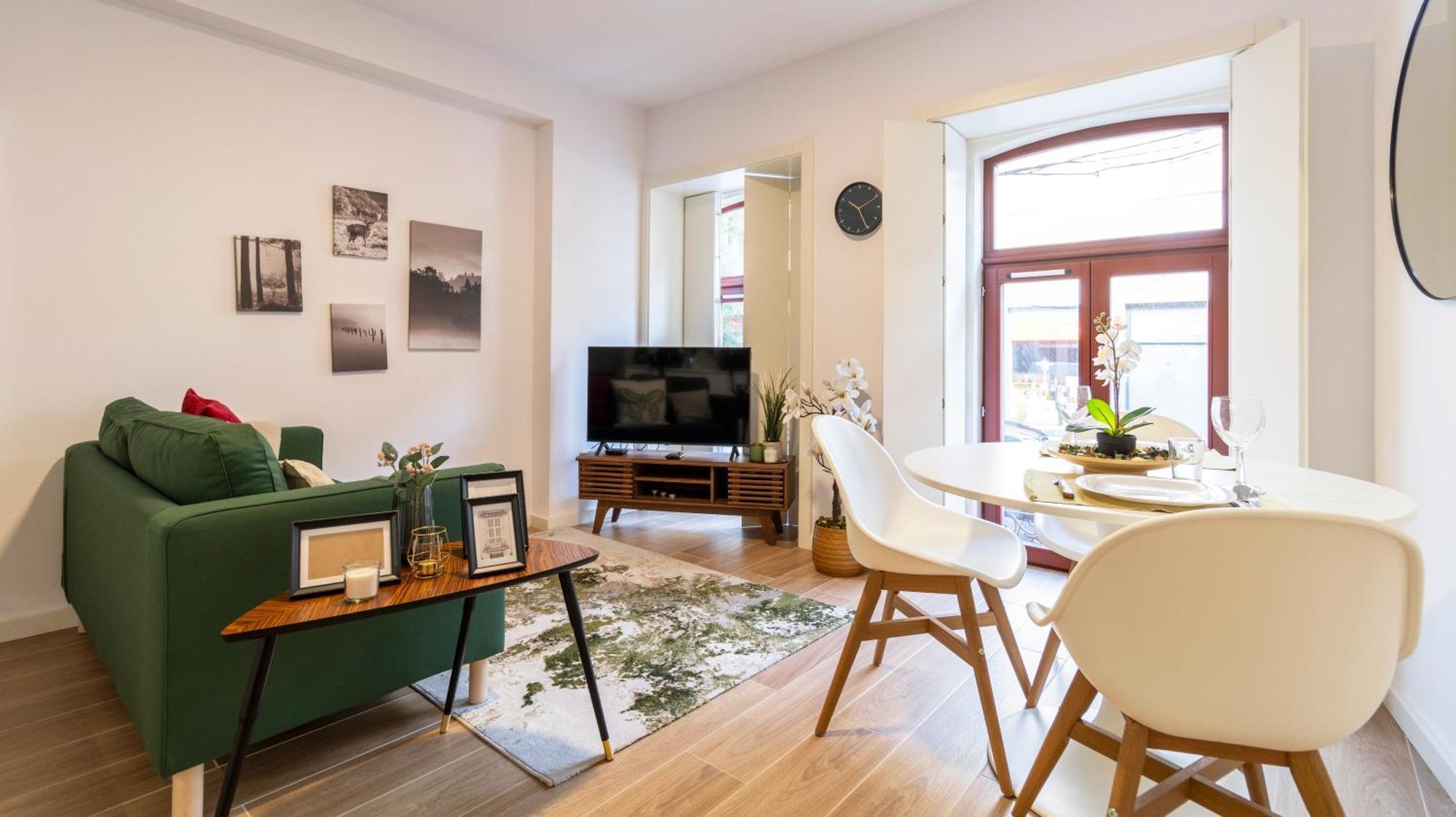 Old Town 1br Duplex By Lovelystay Oporto
